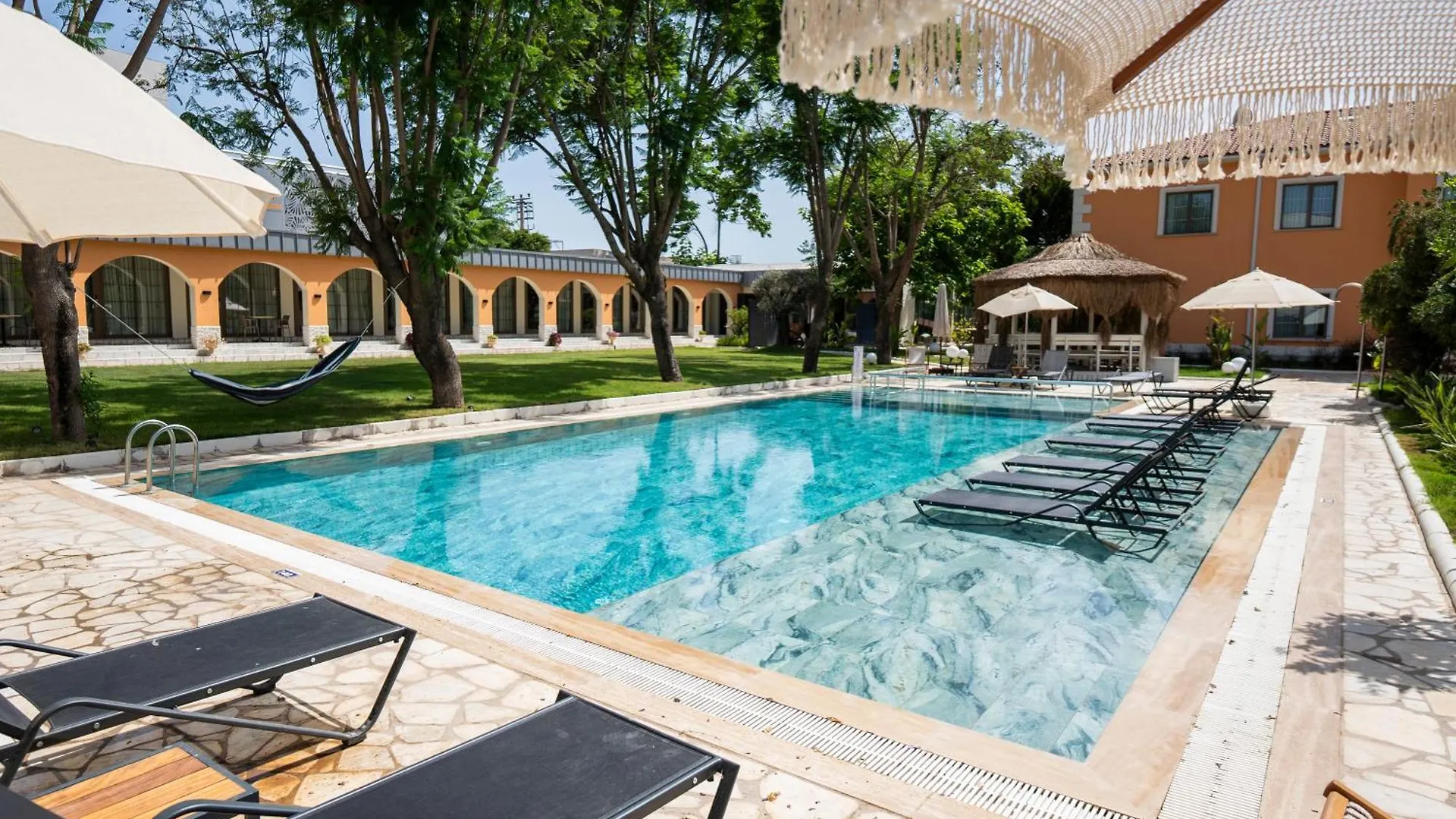 Ema Houses Antalya Hotel