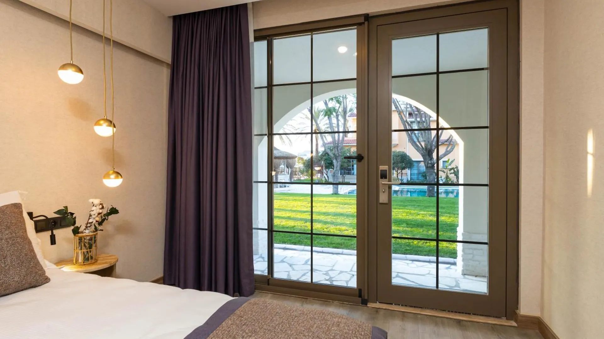 Ema Houses Antalya Hotel