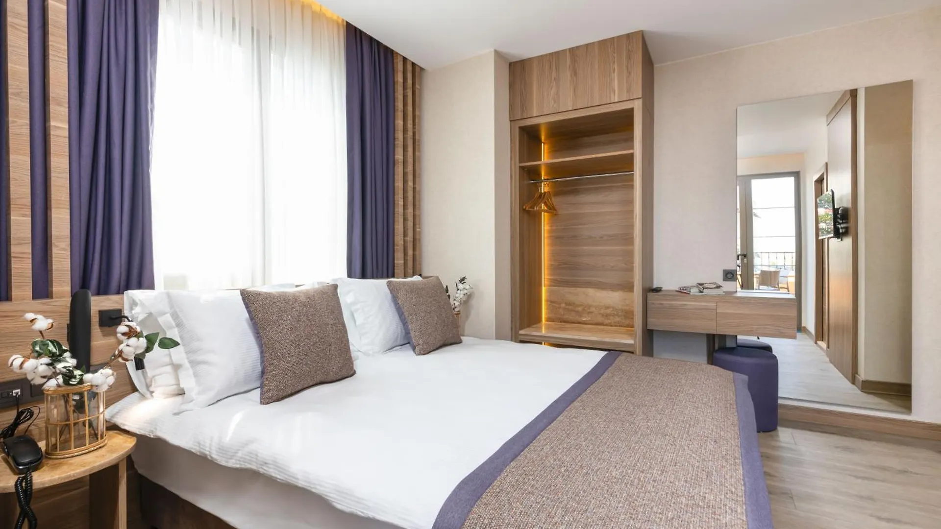 Ema Houses Antalya 0*,